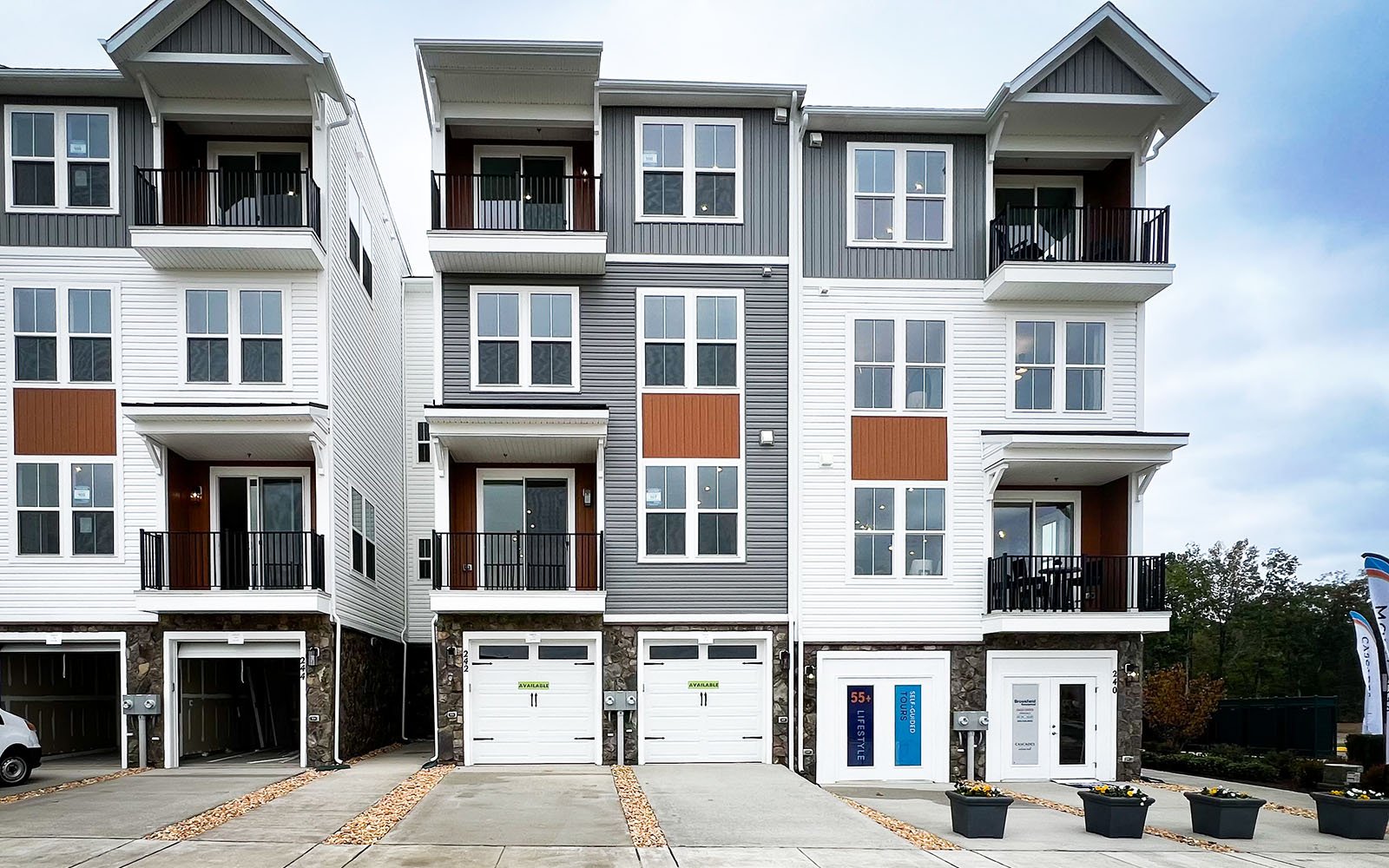 The exterior of the Amber on homesite 107 at Cascades at Embrey Mill by Brookfield Residential.