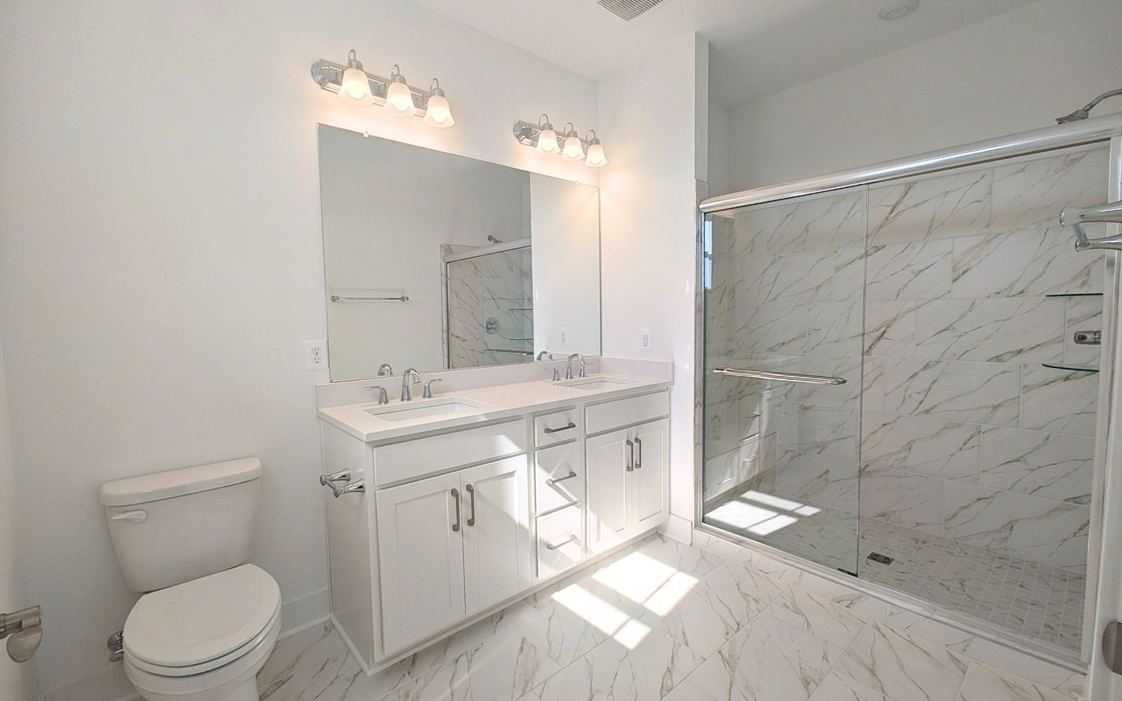 The primary bathroom of the Amber on homesite 134 at Cascades at Embrey Mill.