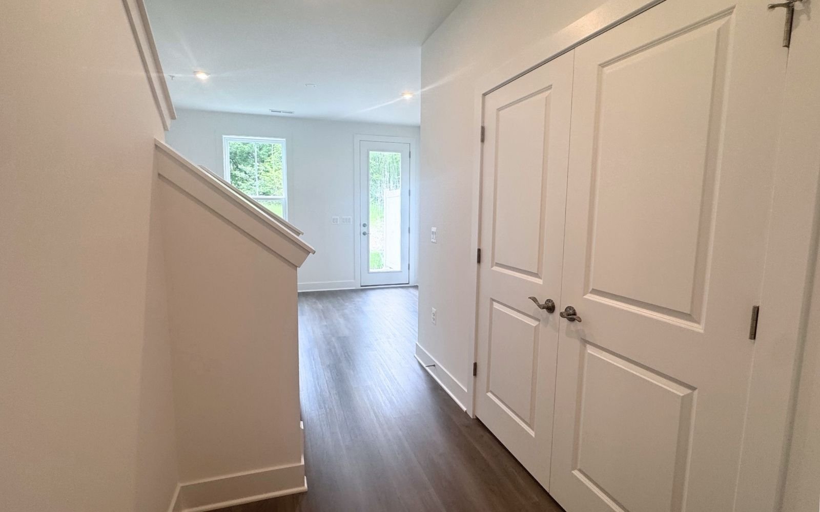 The entry of the Amber on homesite 1219 at Cascades at Embrey Mill.