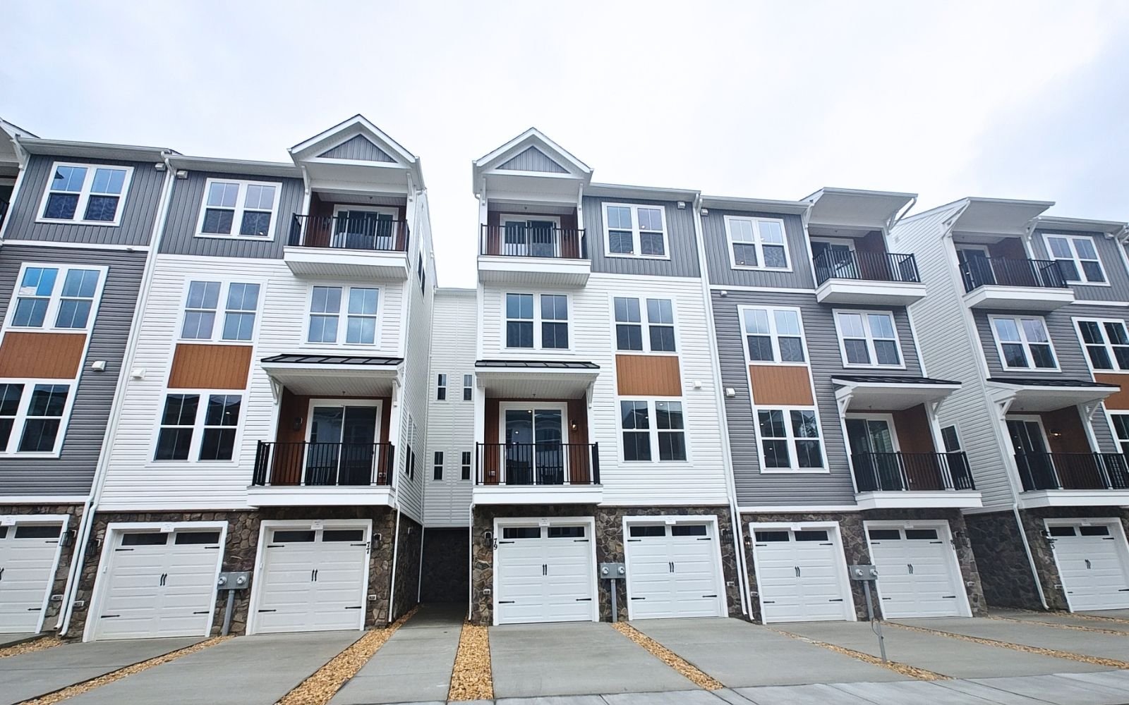 The exterior of the Amber on homesite 1219 at Cascades at Embrey Mill.