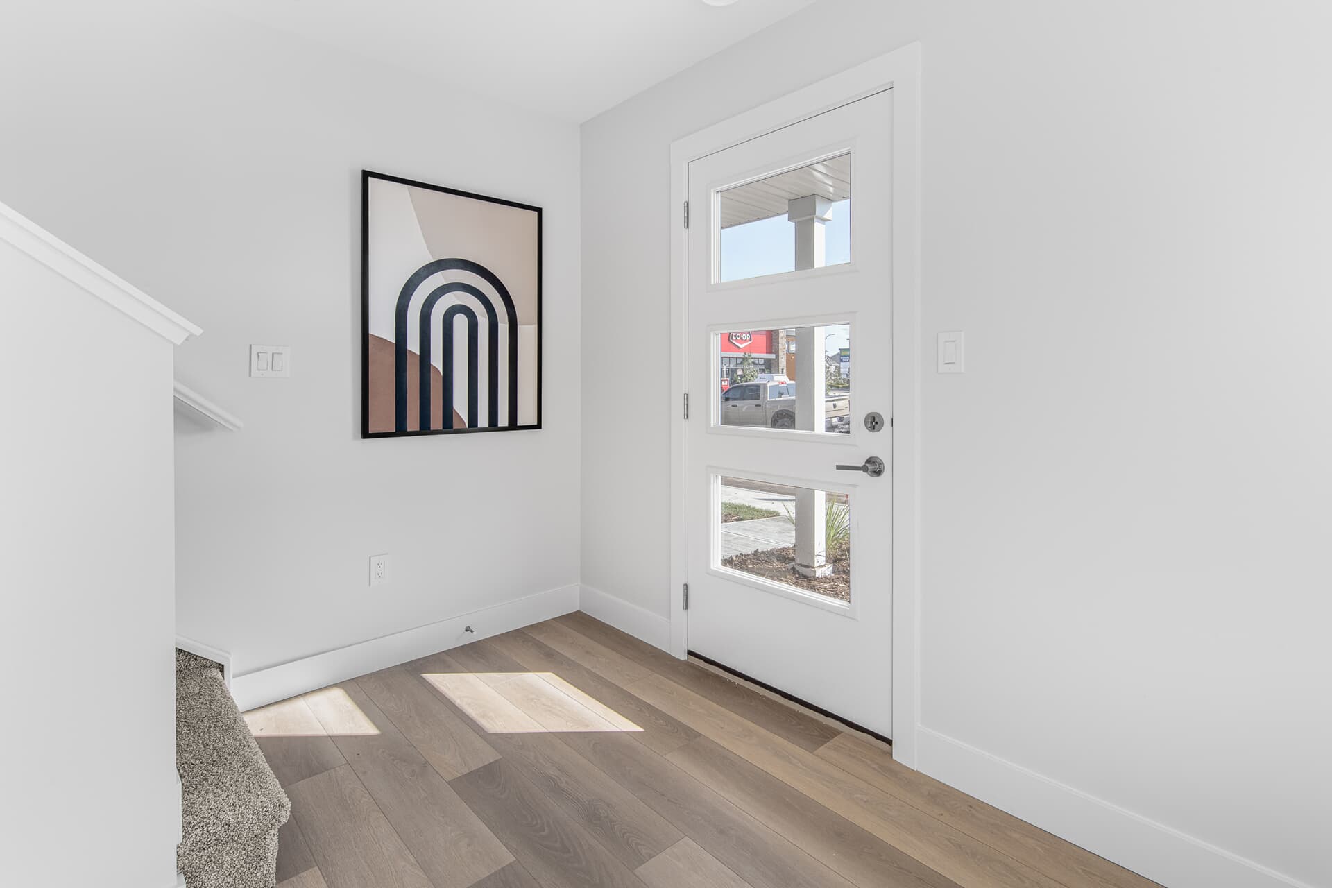 A foyer in the Everly.