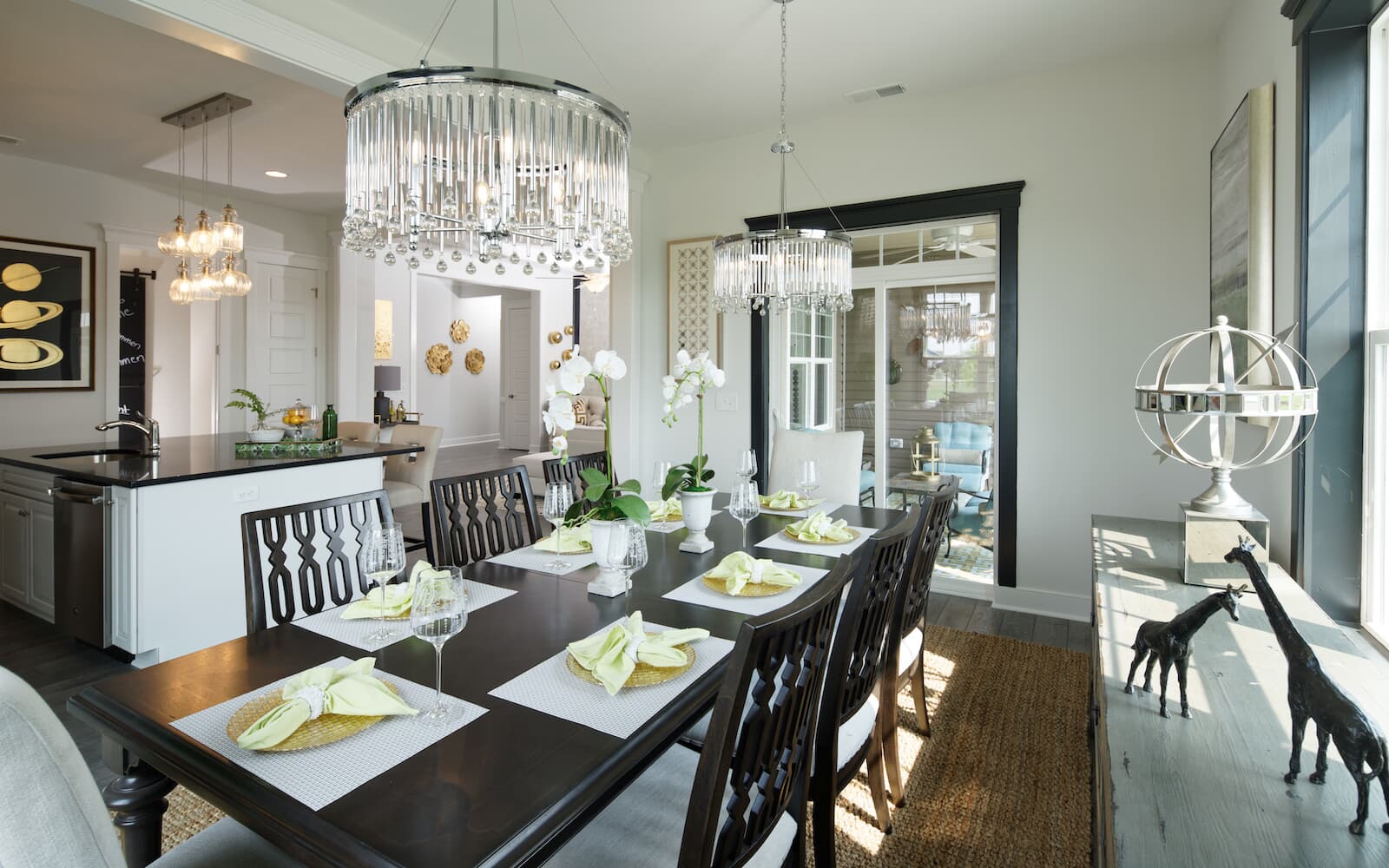 Savoy II dining room at Heritage Shores in Bridgeville DE