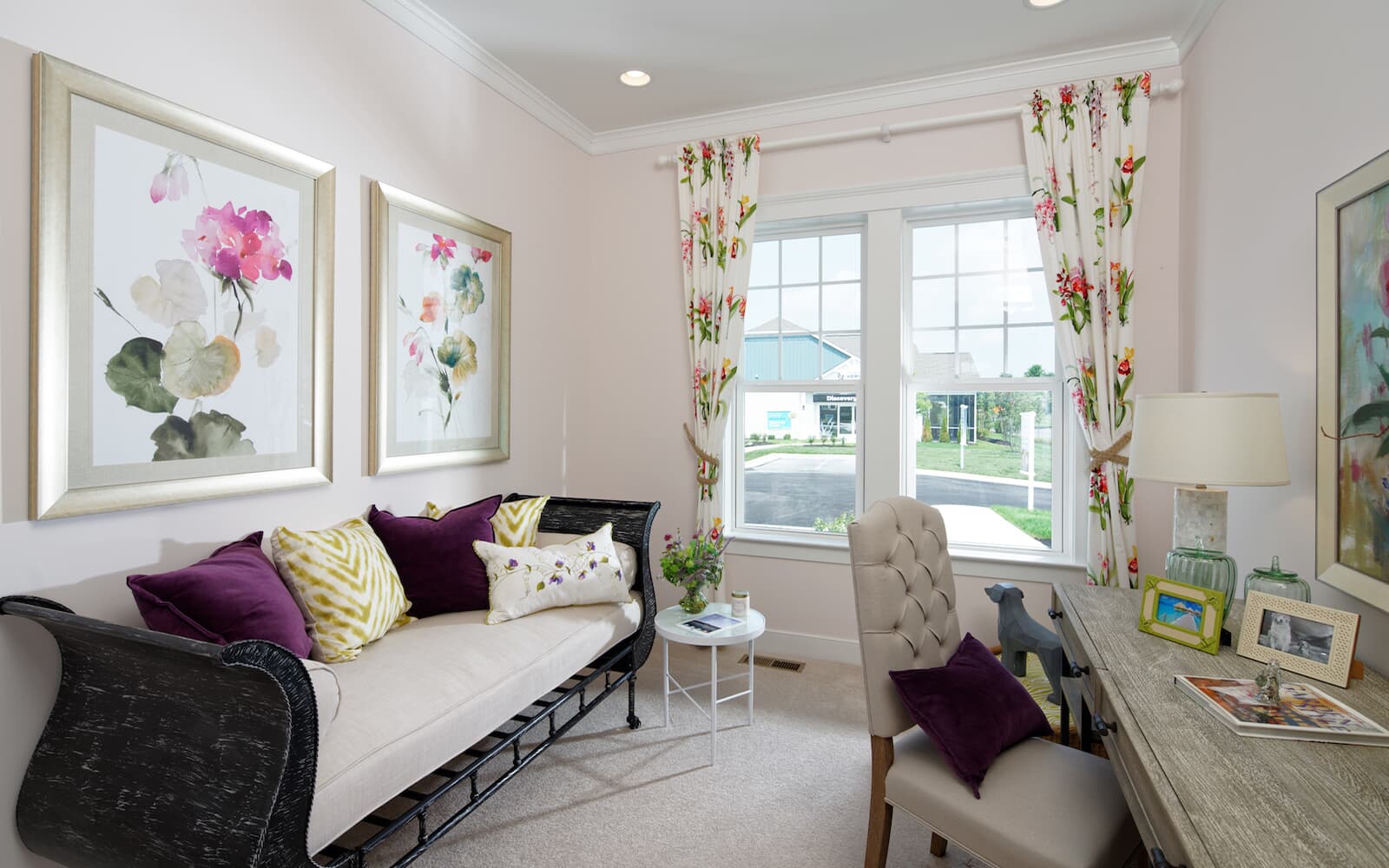 Savoy III secondary bedroom by Brookfield Residential