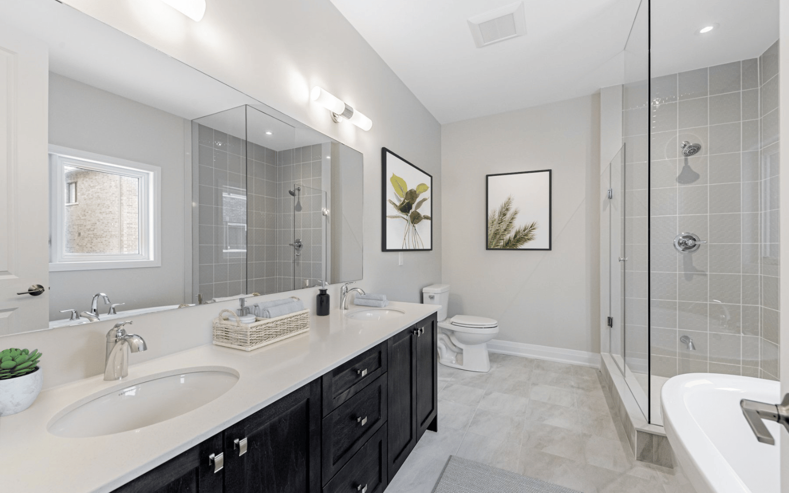 Primary Ensuite in Lot 110 at Midhurst Valley in Midhurst, Ontario.