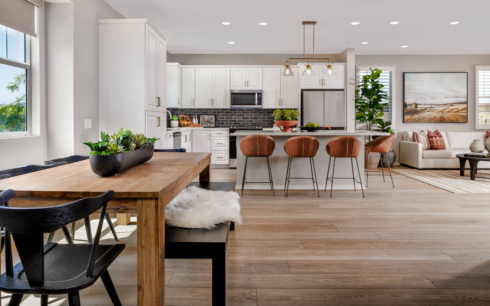 07_Dwell_Plan 2r_Dining to Kitchen