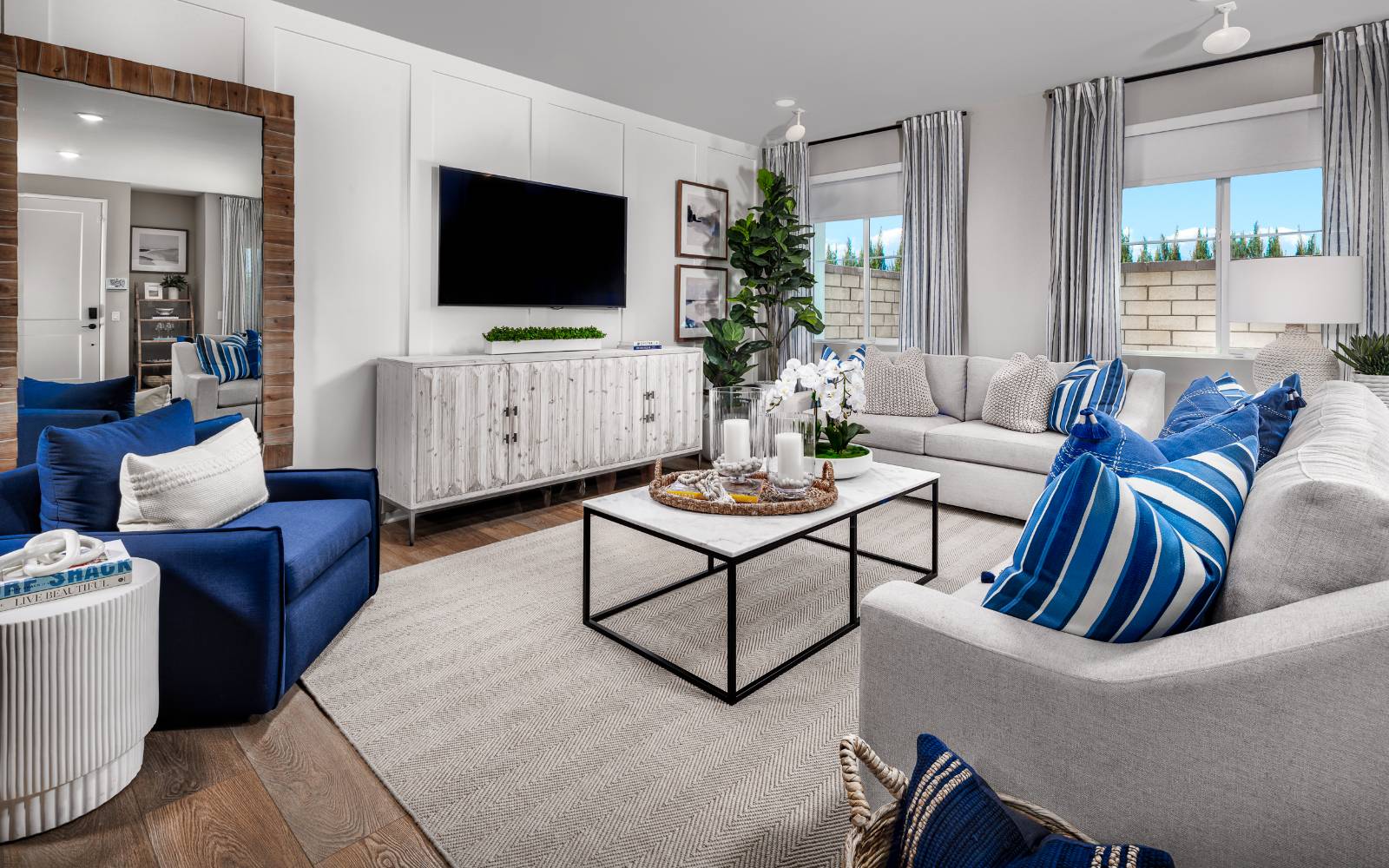 02_Row_Plan 6_Family Room