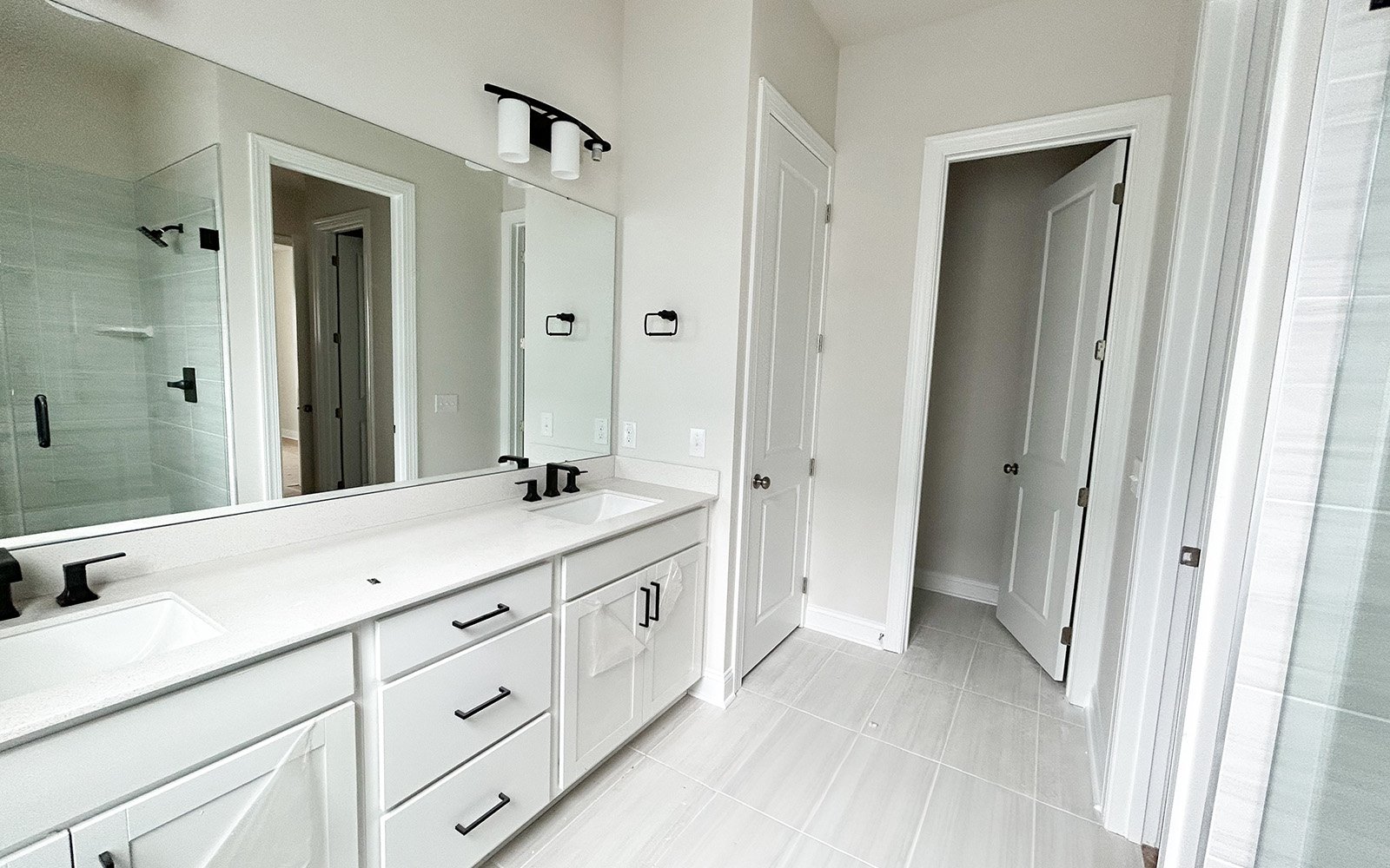 The primary bathroom in the Cordova on homesite 1657 at Nexton.