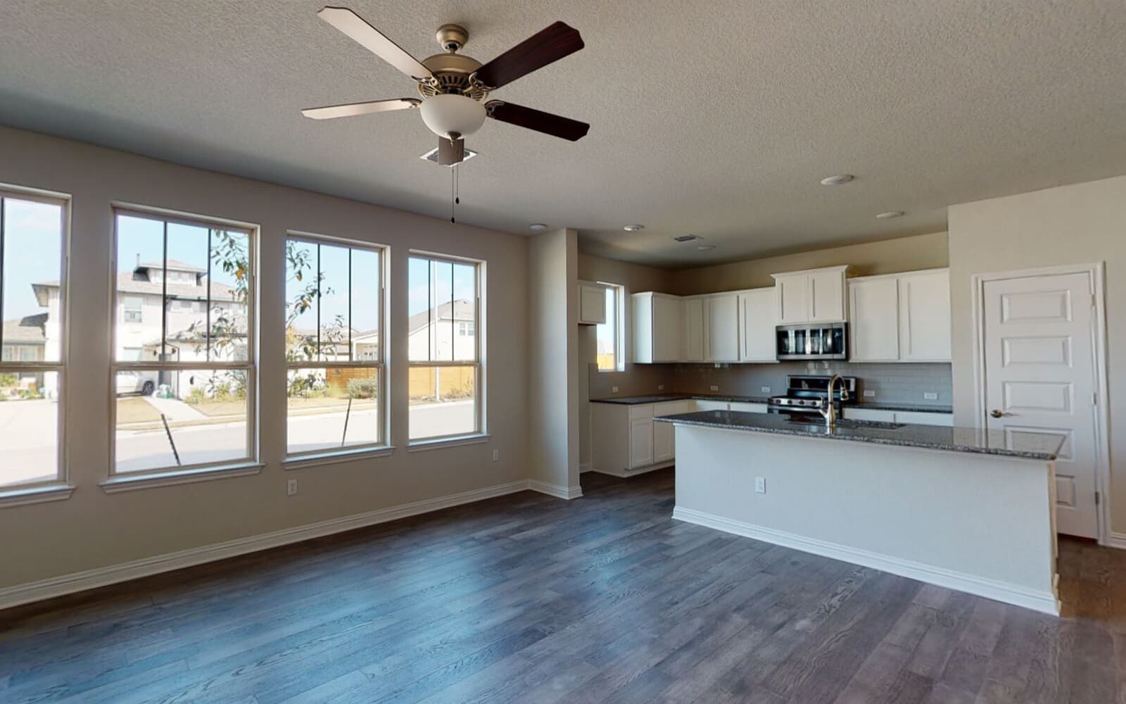 Lander Entryway 2022