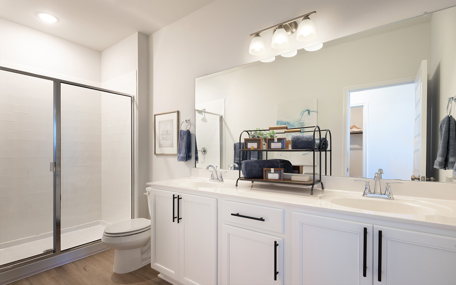 Brooklyn Primary Bathroom 32022