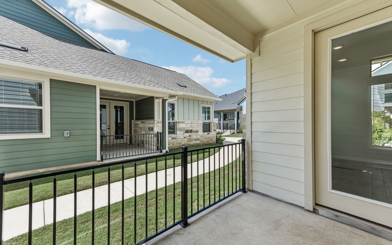 104 Maceo Way Unit 102 Porch