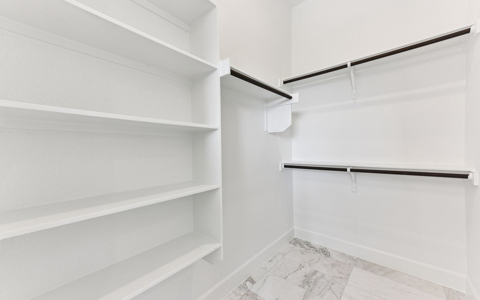 203 Olive Blossom Closet