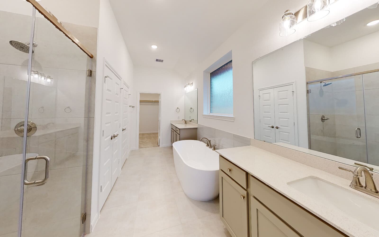 Rowan Primary Bathroom