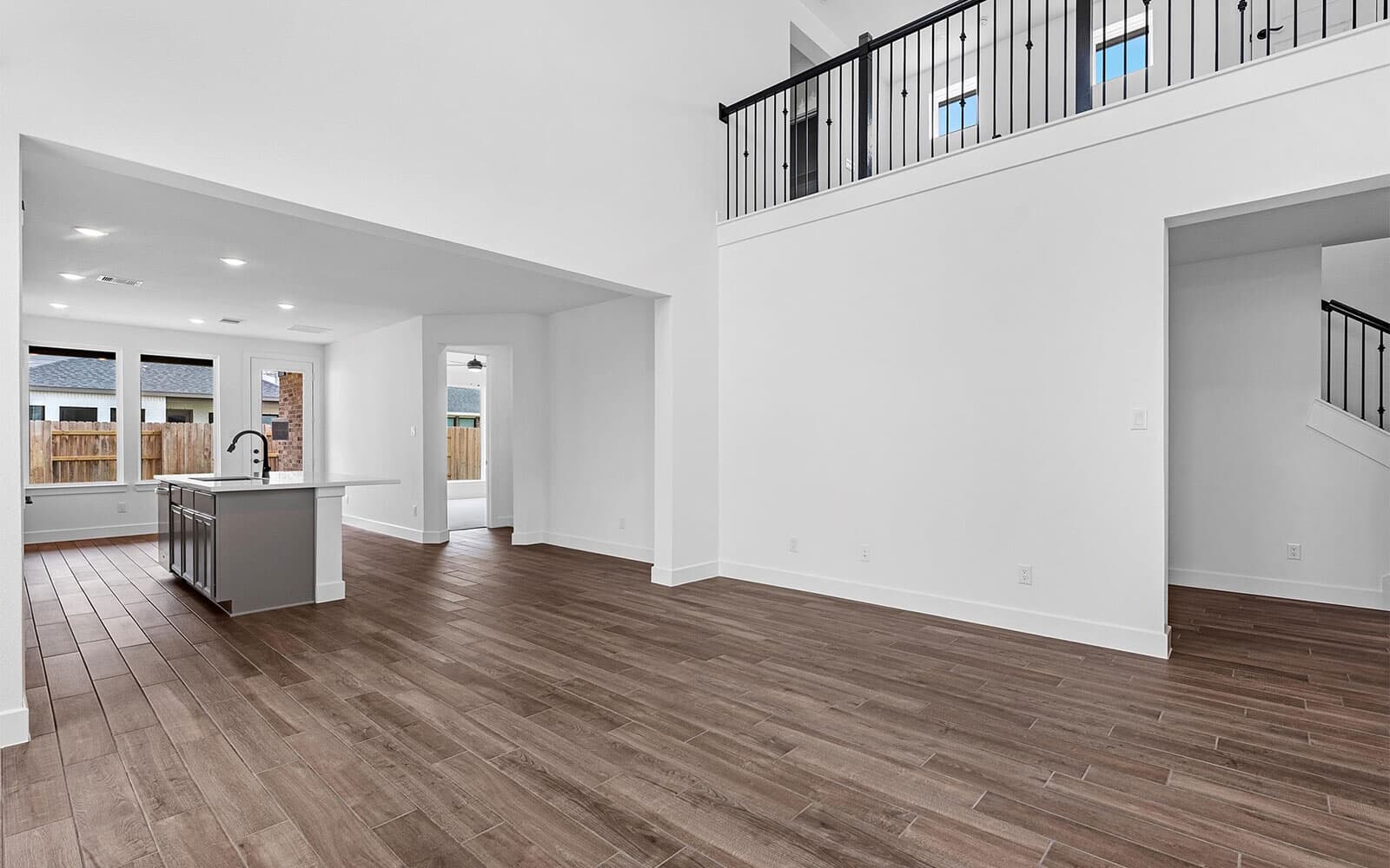 Rutgers Living Room and Kitchen