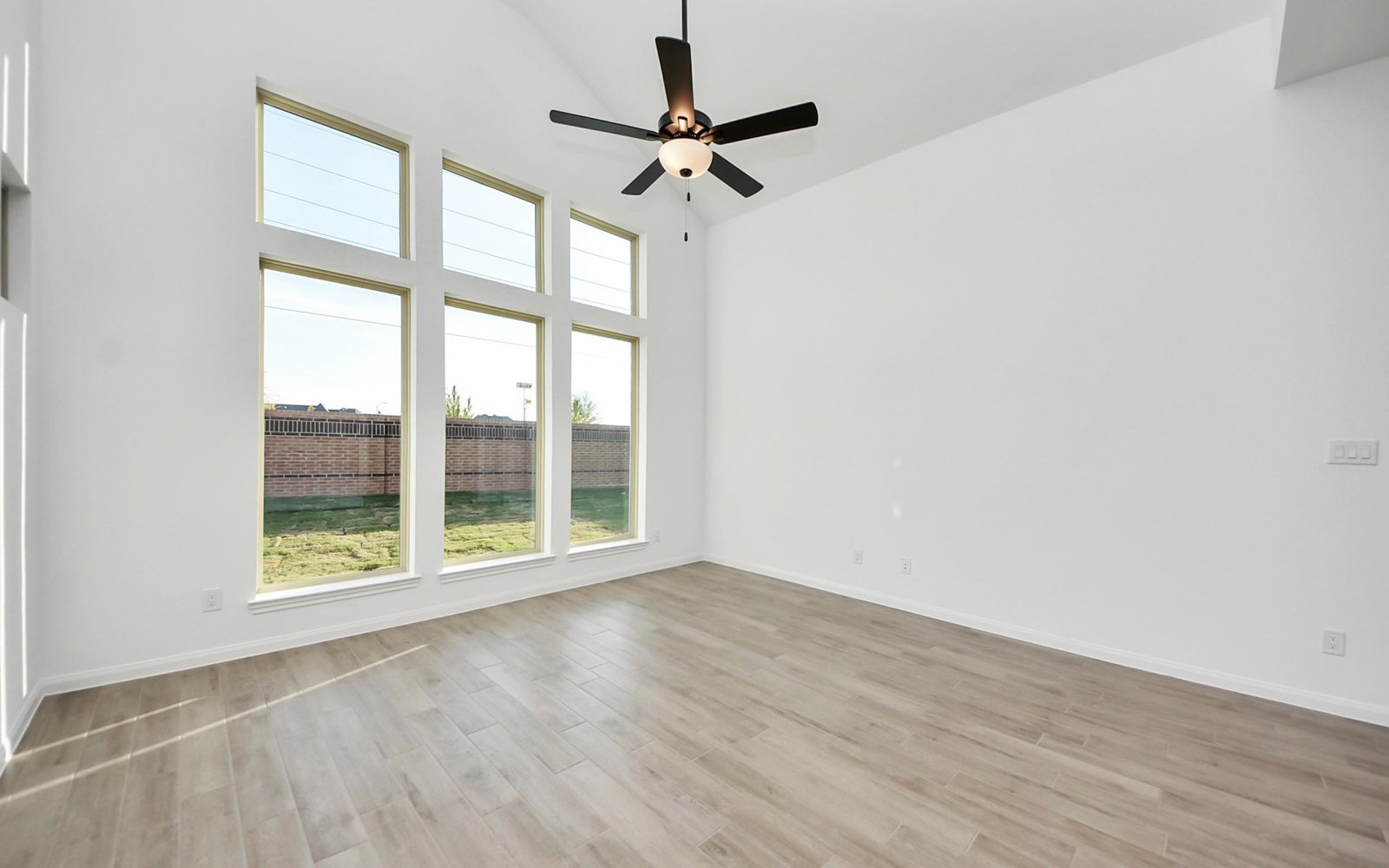 25007 Midnight Willow Living Room