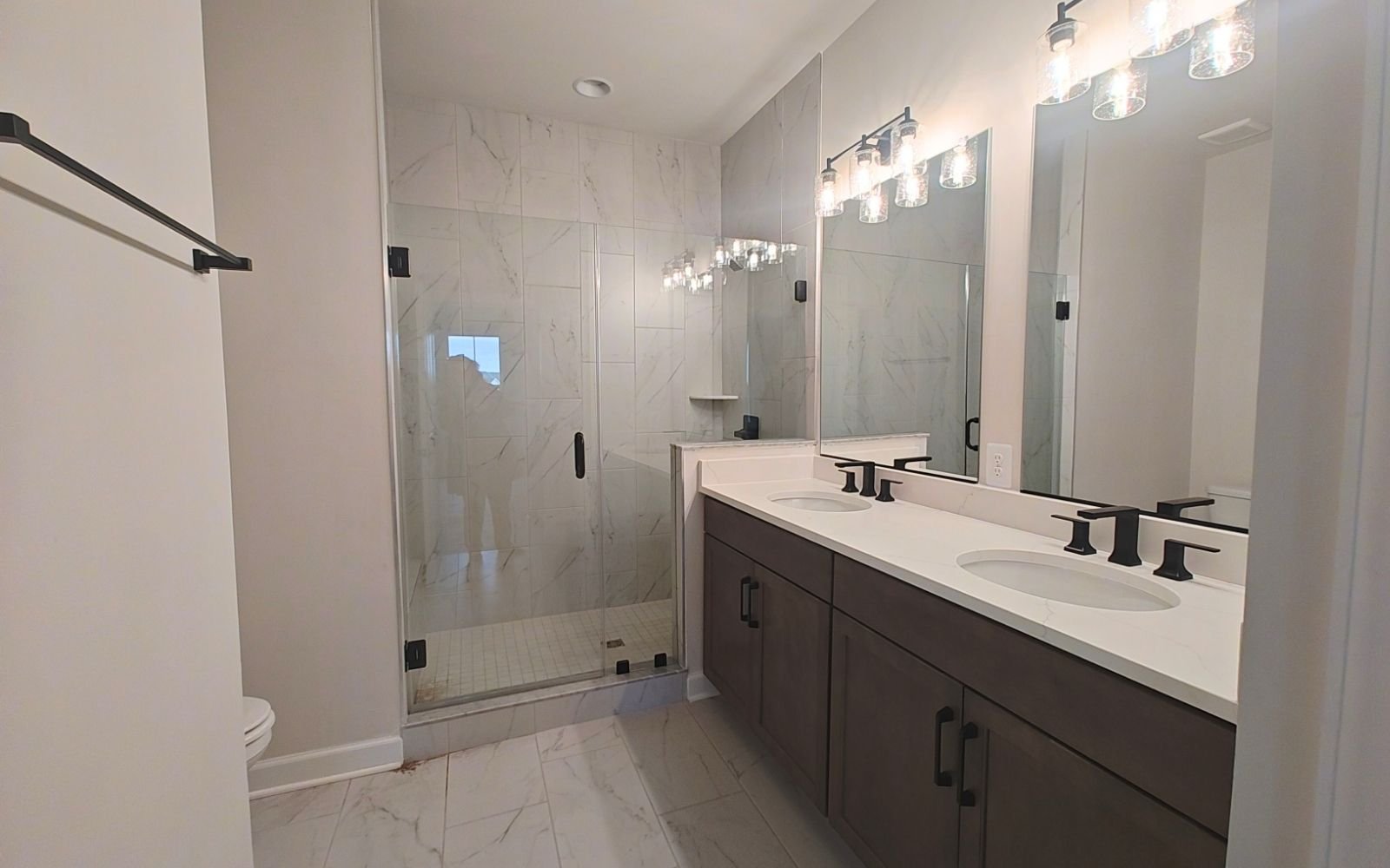 The primary bathroom of the Hemingway on homesite 2118 at Hiatt Pointe at Snowden Bridge.