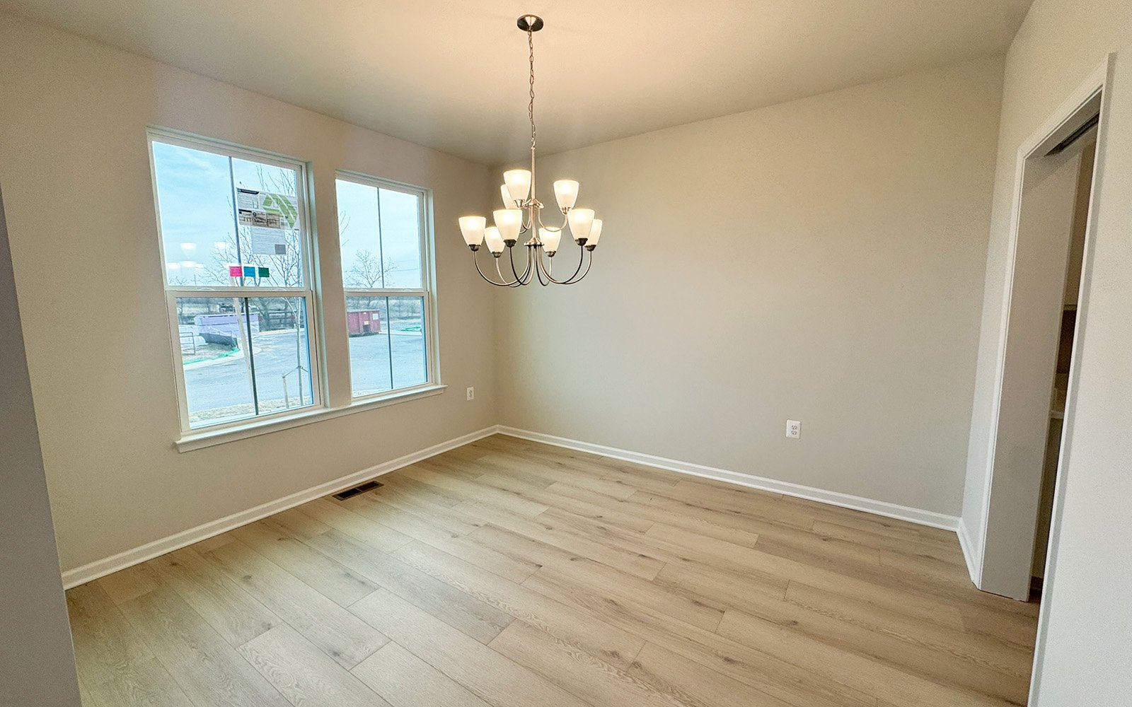 The dining room of the Rockwell on homesite 1121 at Hiatt Pointe at Snowden Bridge.