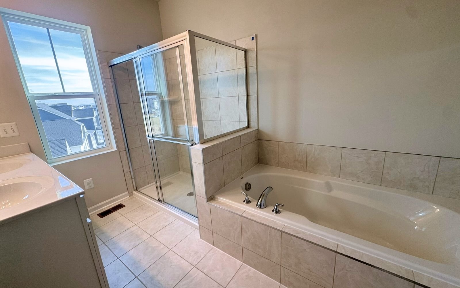 The primary bathroom of the Skyline on homesite 2151 at Snowden Bridge.