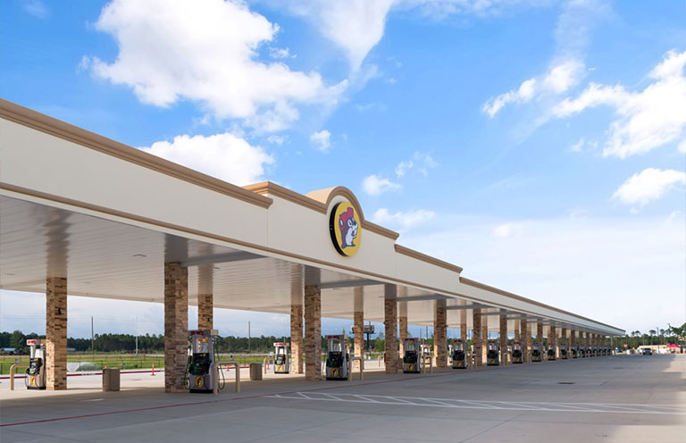 buc-ee's fuel station
