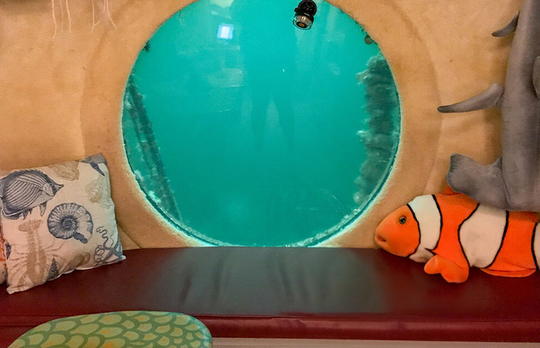 Jules' Undersea Lab