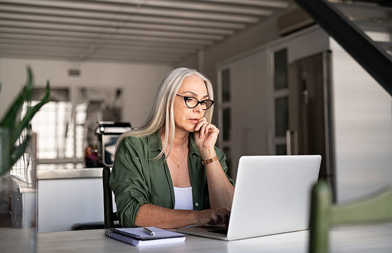 lady using laptop