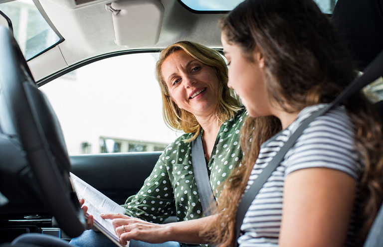 teen driver in driving course