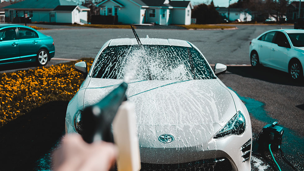 Washing car