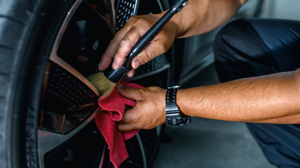 Tire cleaning