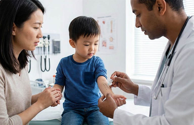 kid getting allergy test