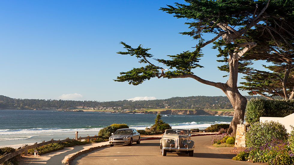 Street and walkway on Carmel Beach in Carmel-by-the-Sea. Photo Pgiam/iStock.com