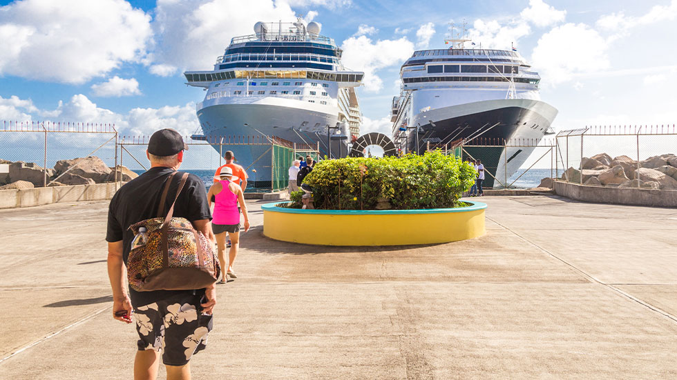 people boarding cruise ship