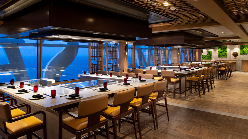 Teppanyaki restaurant on Royal Caribbean Cruise Ships