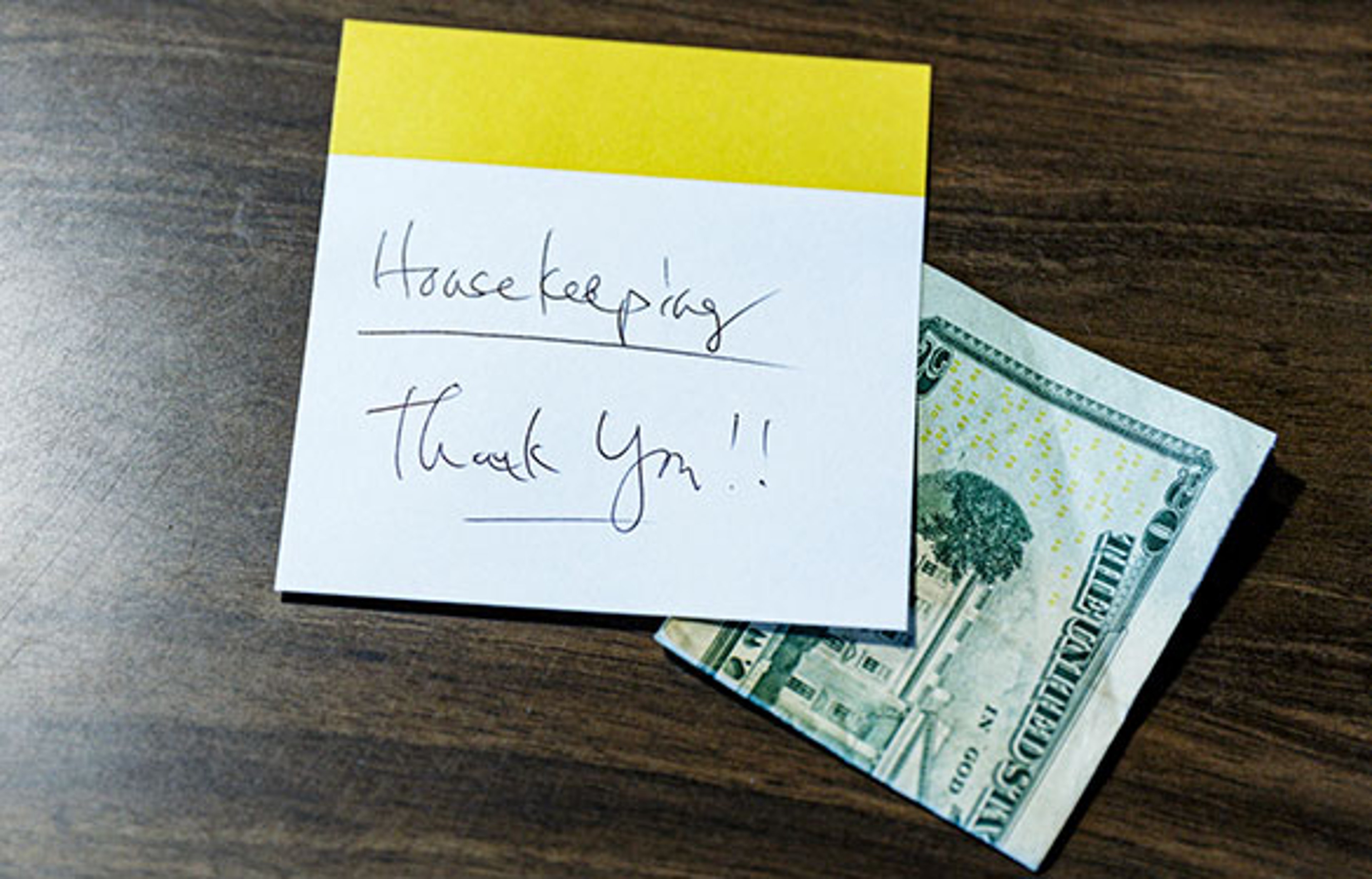 How Much To Tip In Hotels