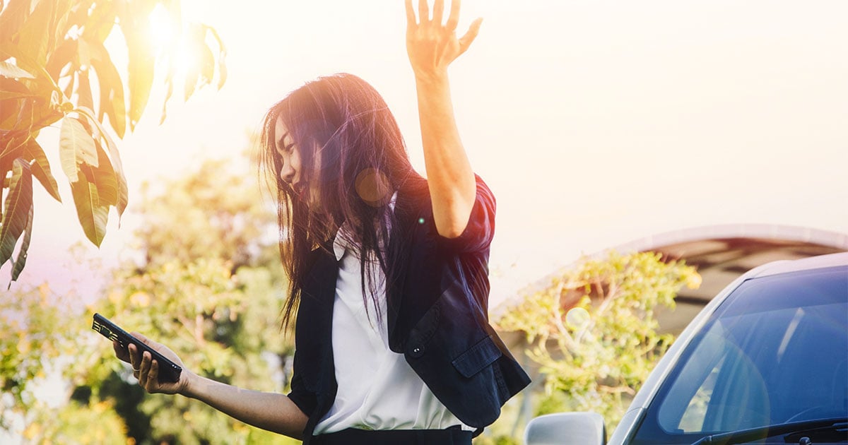  Downloaded Businesswoman were upset about the outdoor weather on hot days because she had a problem with a damaged car and no telephone signal, contacting anyone : Business women are tired of broken car. by ฺฺฺBoonterm