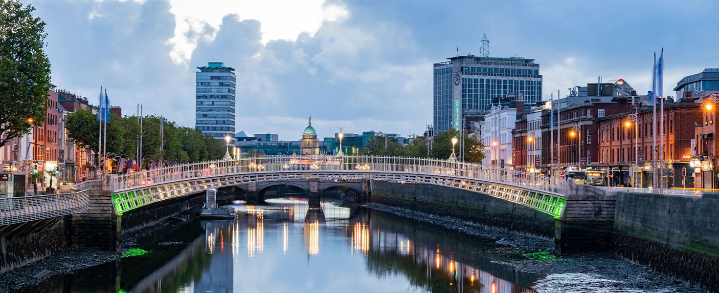 Ha'penny Bridge in Dublin, Ireland