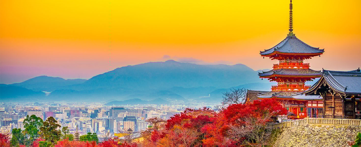 Kyoto at sunrise seen from Kiyommizu dera, Japan
