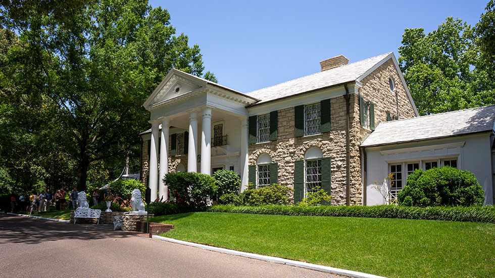 Elvis Presley's Graceland museum. Photo by operofilm/iStock.com