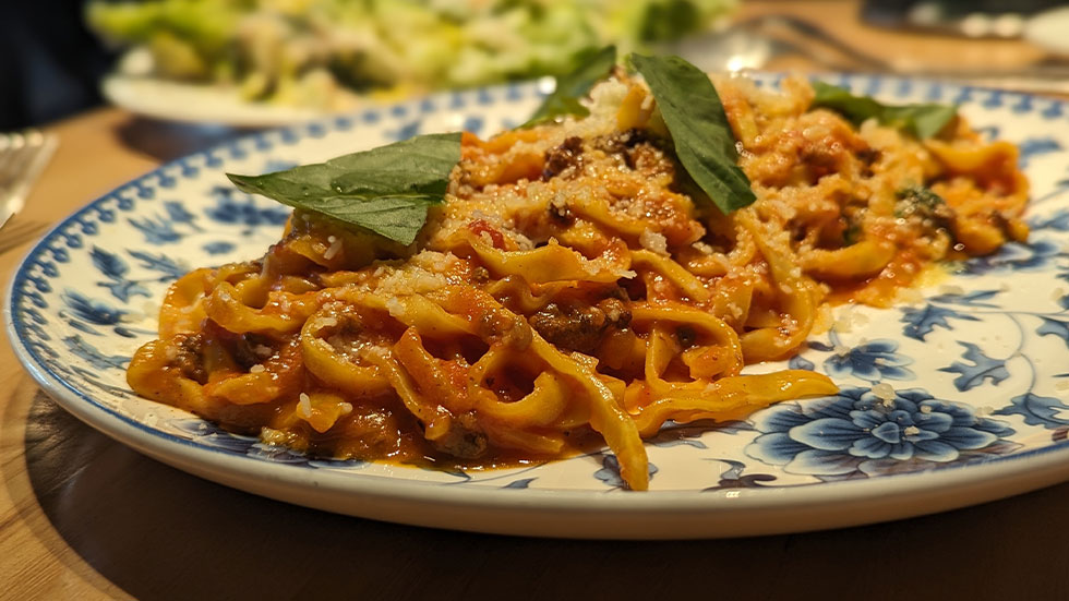 tagliolini al ragu