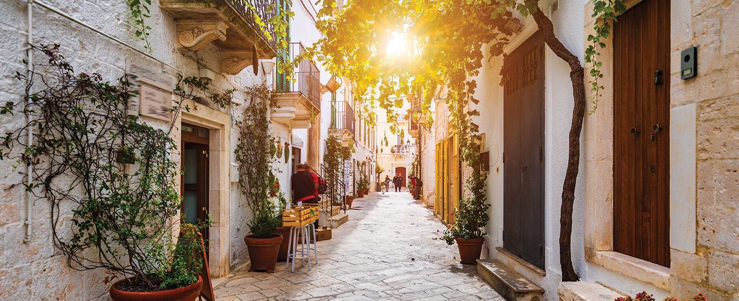 A centuriesold alleyway in the capital city of Bari; photo by DALIU/iStock.com