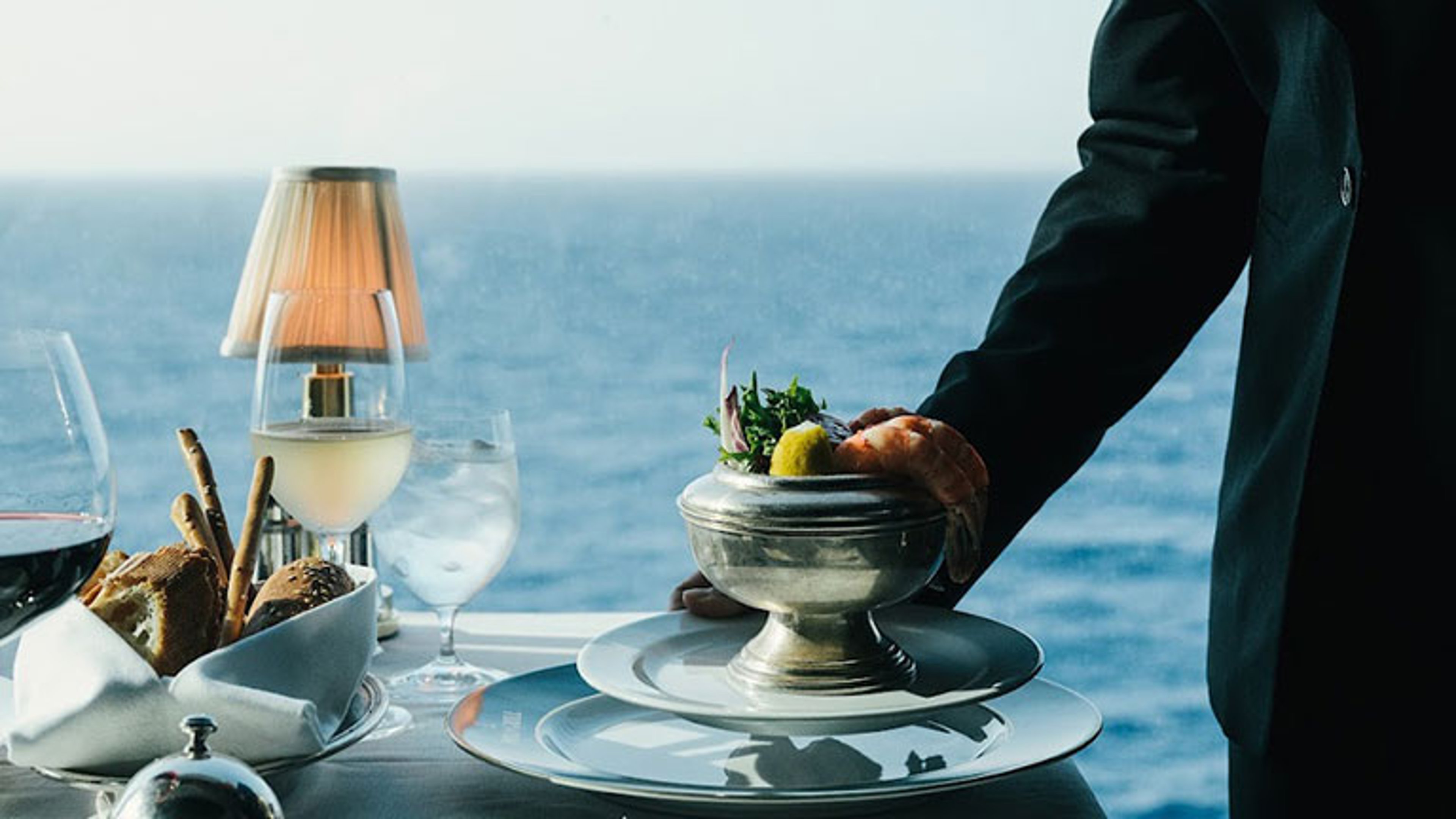 Polo Grill on the Oceania Vista; photo courtesy of Oceania Cruises