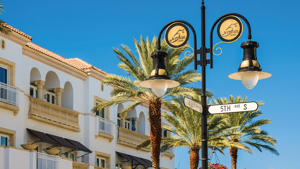 5th Avenue South street sign