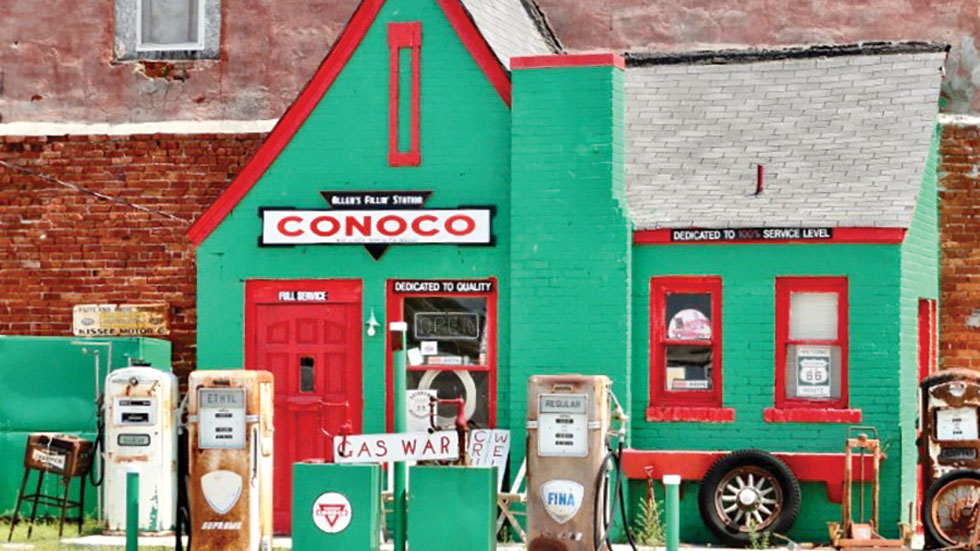 Allen’s Conoco Fillin’ Station