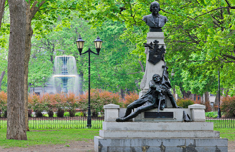 Square Saint-Louis