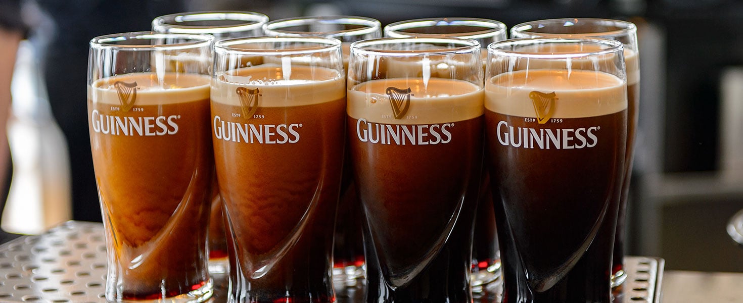 The Right Way To Pour A Guinness