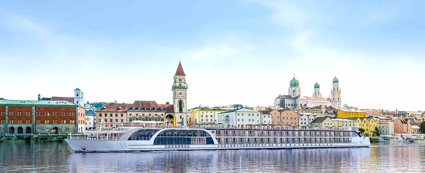 Hero_River Cruise
