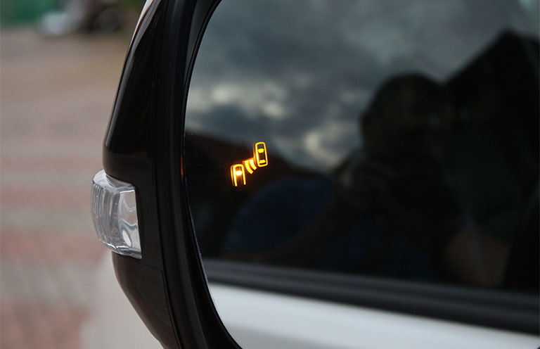 BSW: Blind Spot Warning