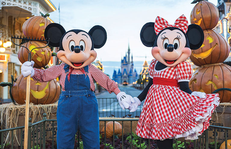 Mickey and Minnie Mouse as farmers at Walt Disney World