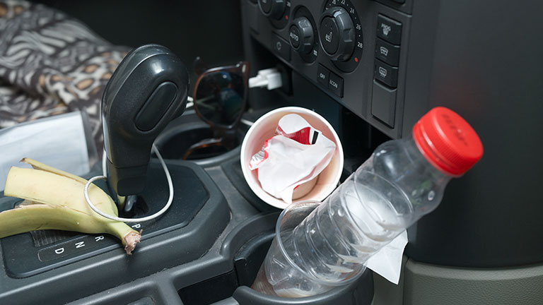 junk food in in car