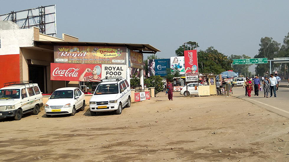 Restaurant on the Indian Pakistan border