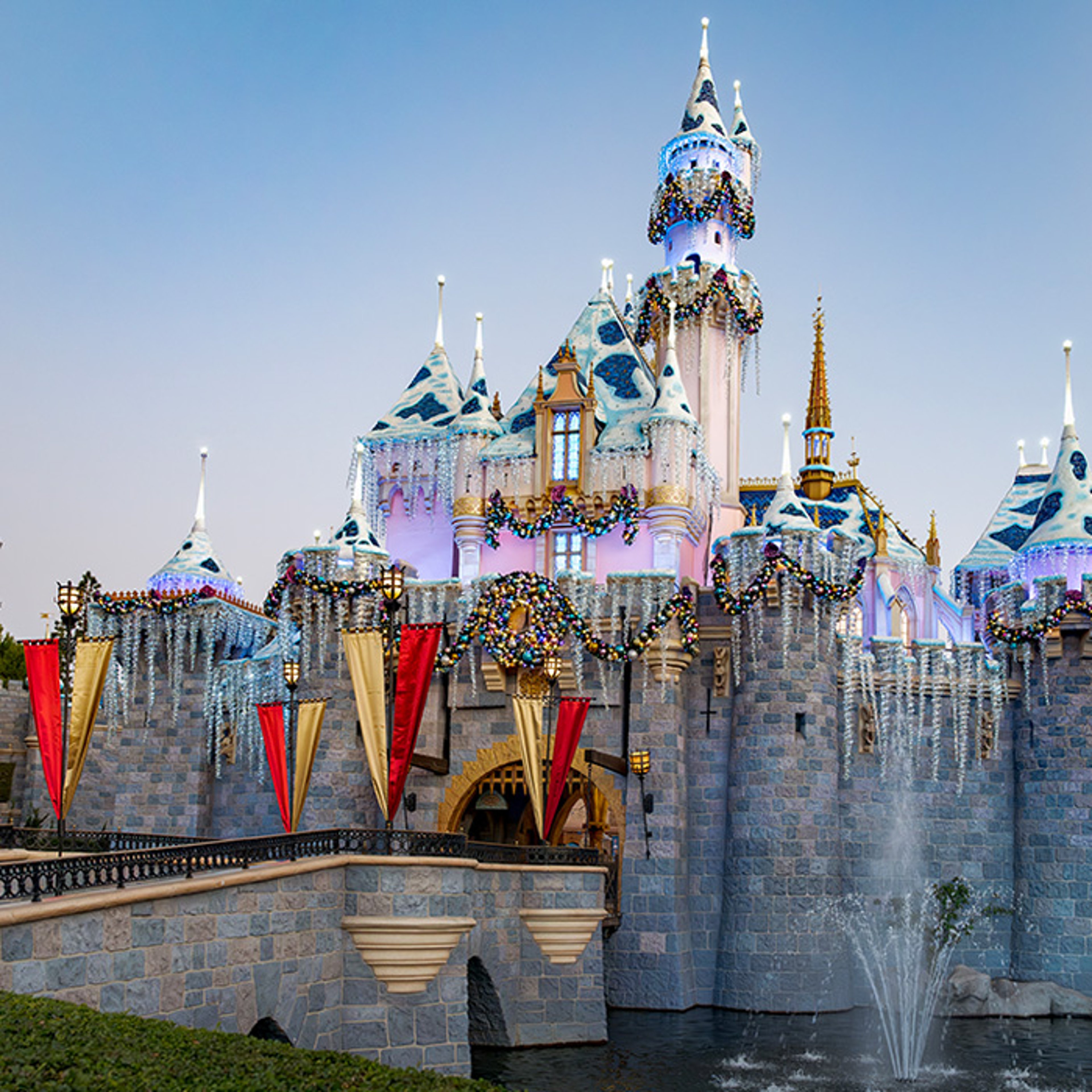Celebrate the season with a Disneyland Resort vacation package