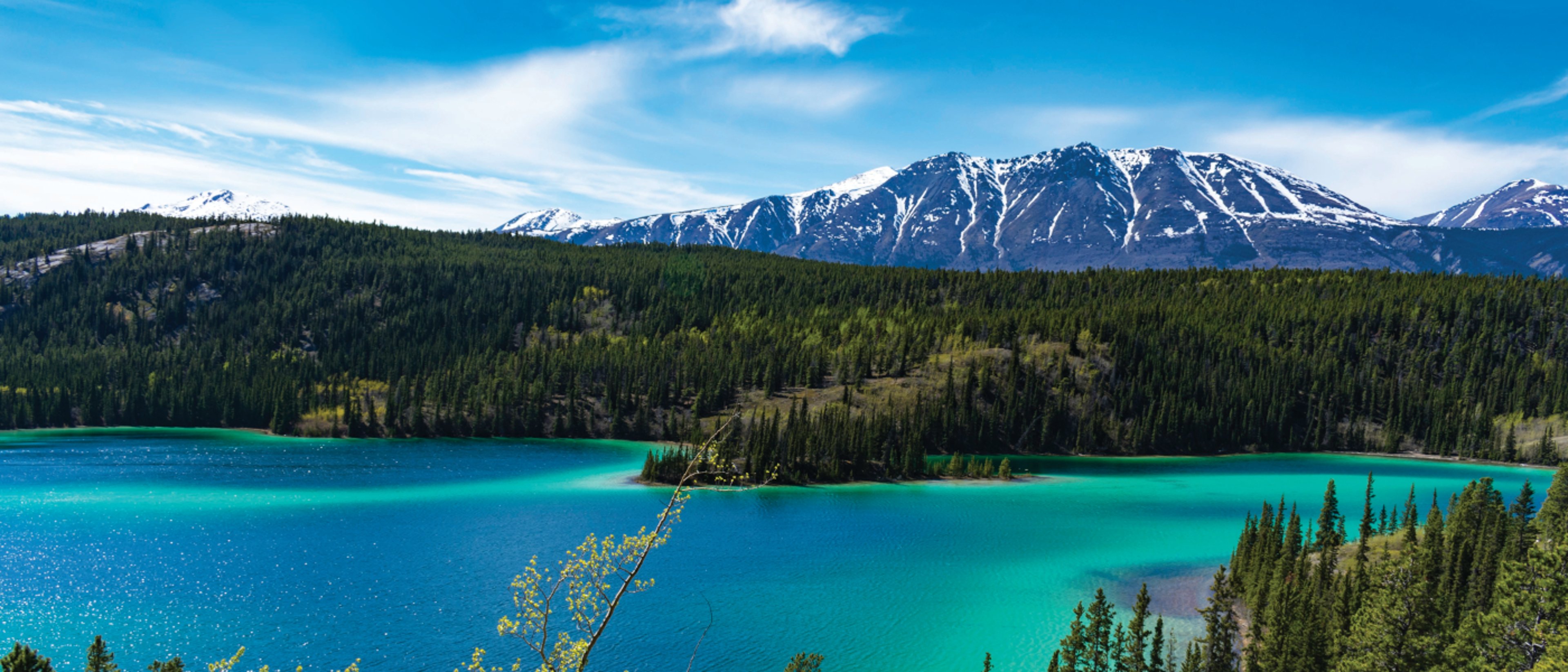 Mountain and lake scenery along the White Pass in Alaska